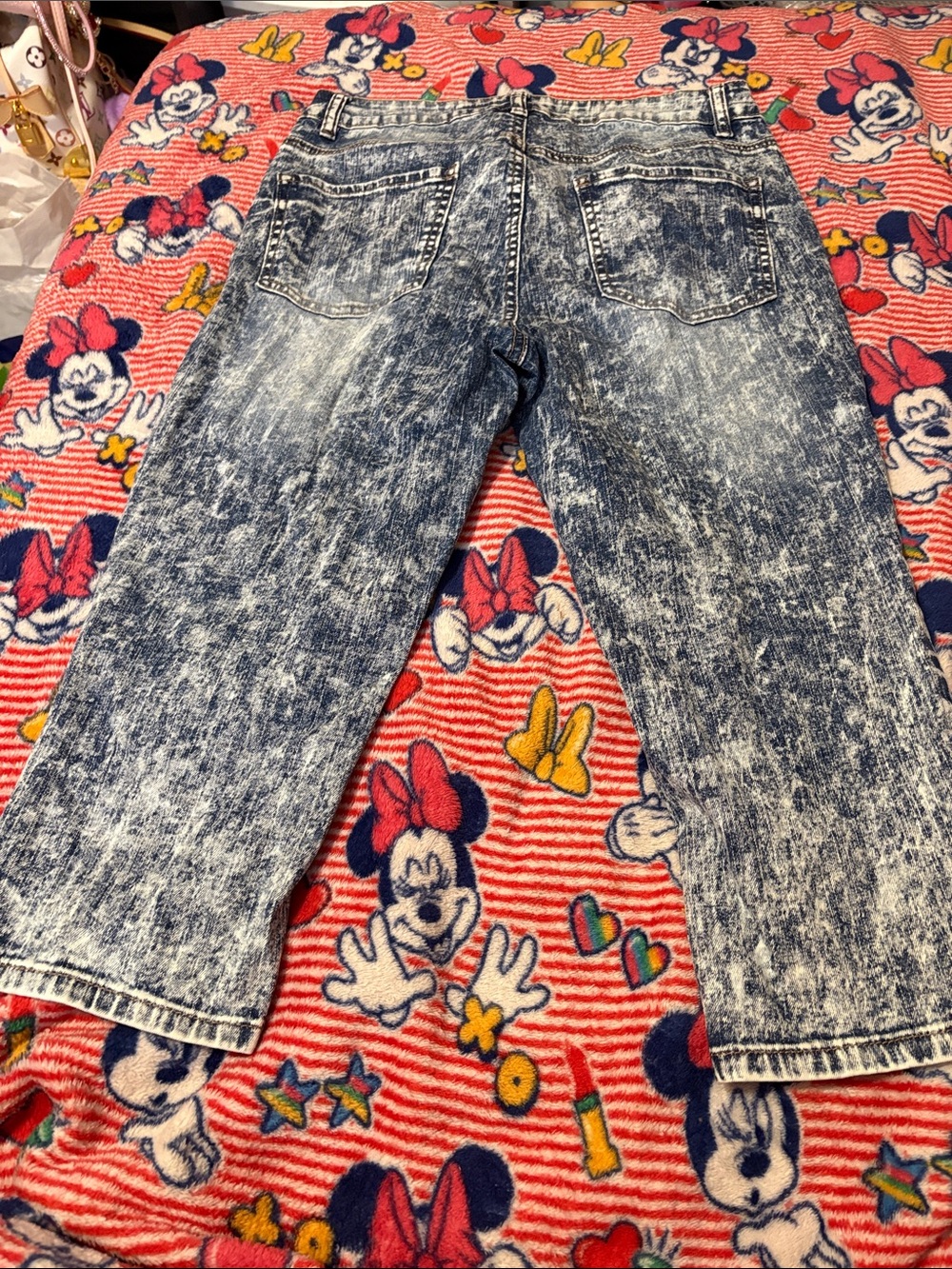 Cato Women's Relaxed Acid Wash Blue Jeans - Picture 7 of 9